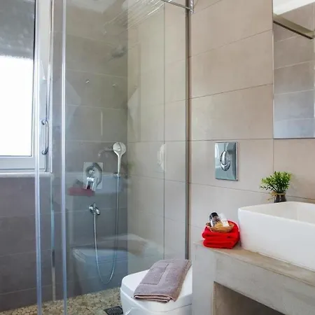 Sleeps 3 Pool Air Con Wifi Вилла